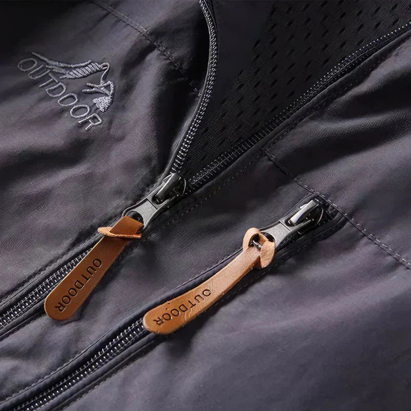 Combat-Ready Tactical Jacket Island® (+ Free Keyring Torch)